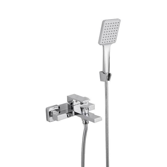 Смеситель для ванны BELZ B613 с аксессуарами, короткий излив (B60613) B60613