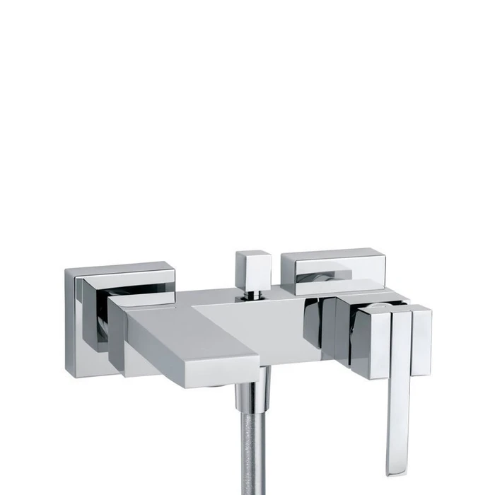 СНЯТ Смеситель для ванны KUATRO NK 4925S 4925S