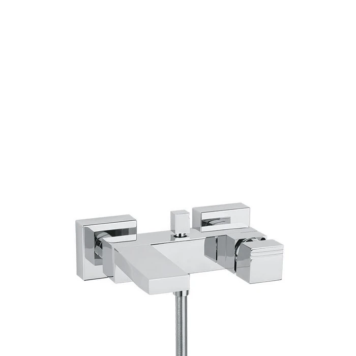 СНЯТ Смеситель для ванны KUATRO 4725S 4725S