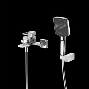 {{photo.Alt || photo.Description || 'Смеситель для ванны с душем DQ Dortmund короткий излив хром (DA1713201)'}}