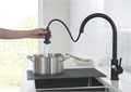 Смеситель для кухни с выдвижной лейкой Timo Saona 2316/03FL черный 2316/03FL - фото 135386