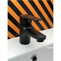 Orange Loop M26-021b однозахватный смеситель для раковины без донного клапана. Цвет:чёрный M26-021b